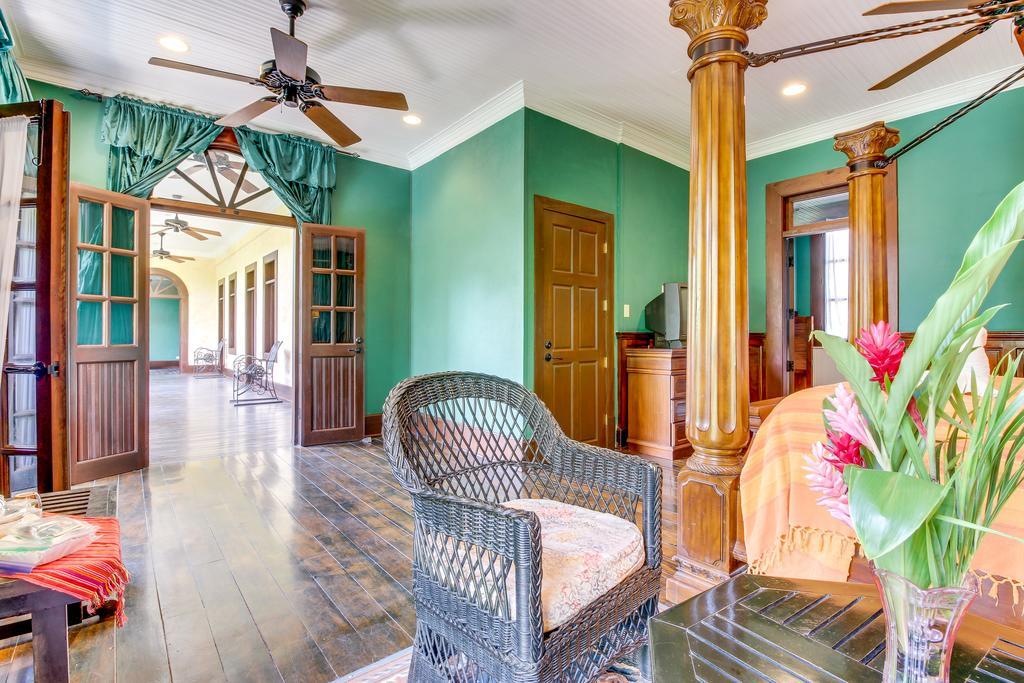 Colonial Suite @ Mahogany Hall San Ignacio Eksteriør bilde